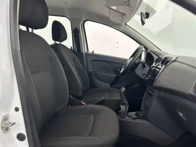 Dacia Sandero sce 75 — photo 12