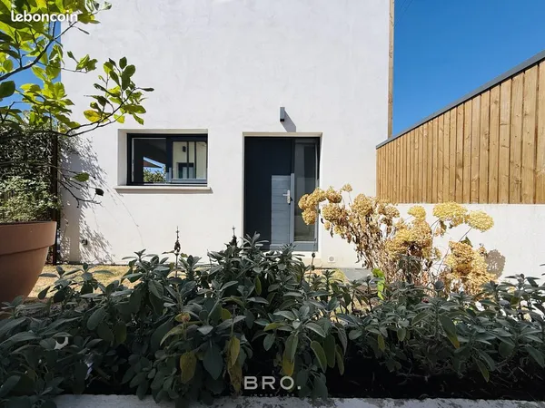 Maison 7 pièces 223 m²