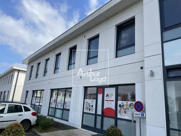 Bureaux 81 m²