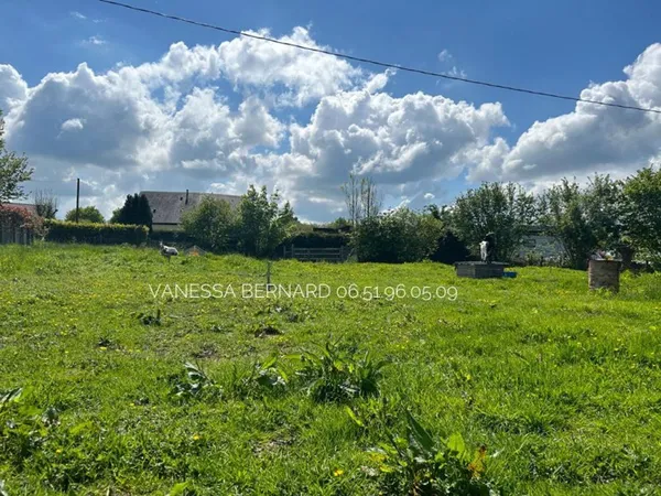 27260 Epaignes- Terrain à bâtir de 770 m² - 40 500 Euros