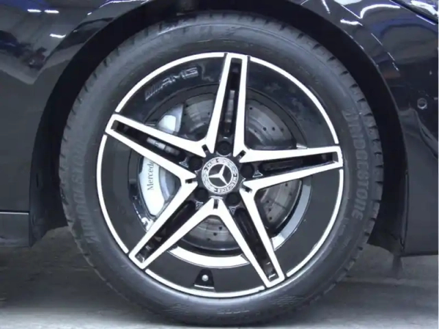 Mercedes Classe C berline 220 d amg line — photo 12