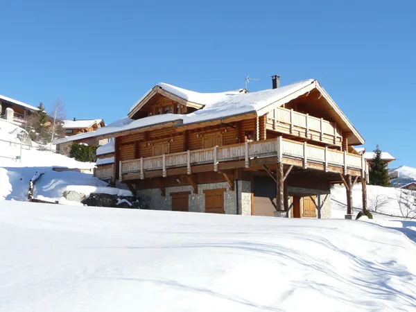 FONT-ROMEU - A vendre somptueux chalet de prestige de 263 m2 avec espace bien-être et vue panoramiqu