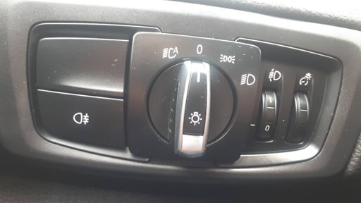 BMW Serie 2 Active Tourer 216d 116 - Premiere – 2018 – 131608 km – Diesel – Boîte Manuelle — photo 1