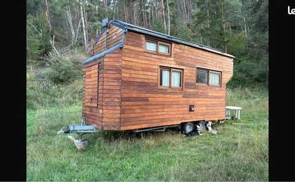 Tiny house autonome eau et électricité