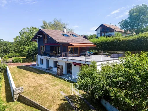 Maison 7 pièces 179 m²