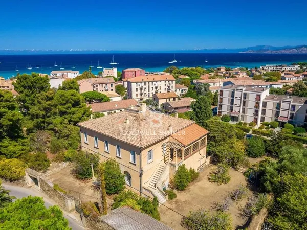 Villa 17 pièces 497 m²