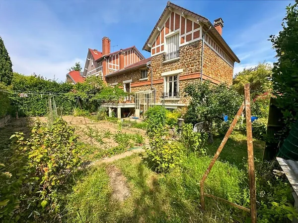 Maison 7 pièces 207 m²