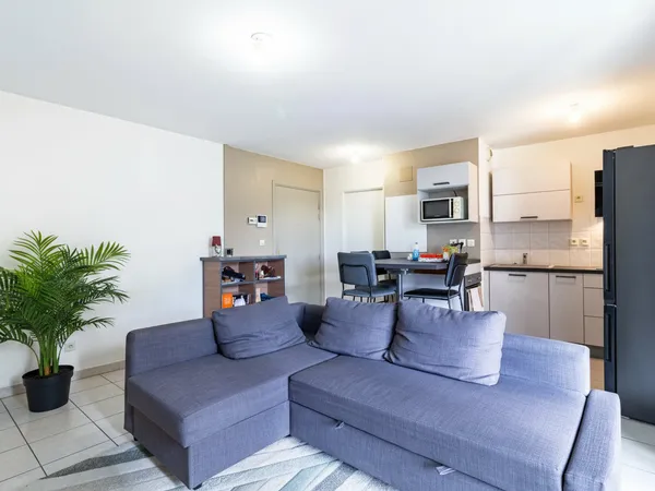 Appartement 2 pièces 41.26 m2 loué jusqu'en juin 2027
