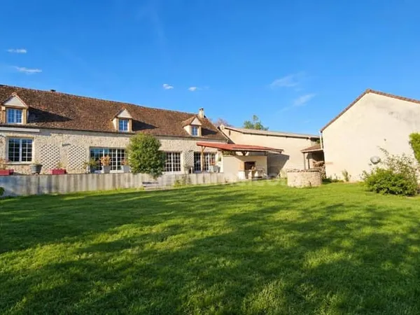 Maison 6 pièces 240 m²