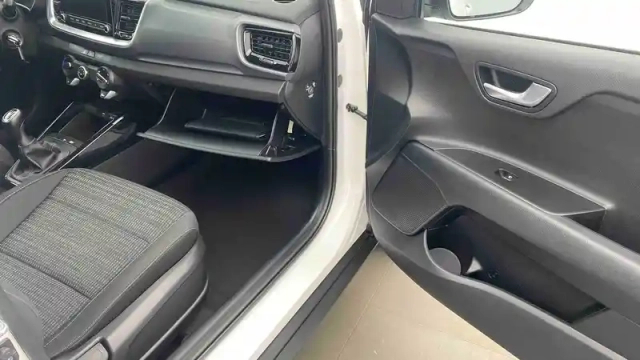 Kia Stonic 1.0 t-gdi 120 ch mhev ibvm6 — photo 31