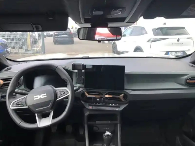 Dacia Duster eco-g 120 — photo 8