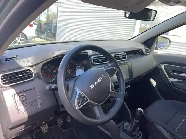 Dacia Duster eco-g 100 4x2 — photo 6