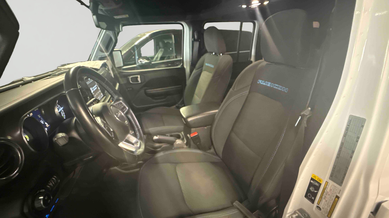 Jeep Wrangler Unlimited 4xe 2.0 l T 380 ch PHEV 4x4 BVA8 — photo 11