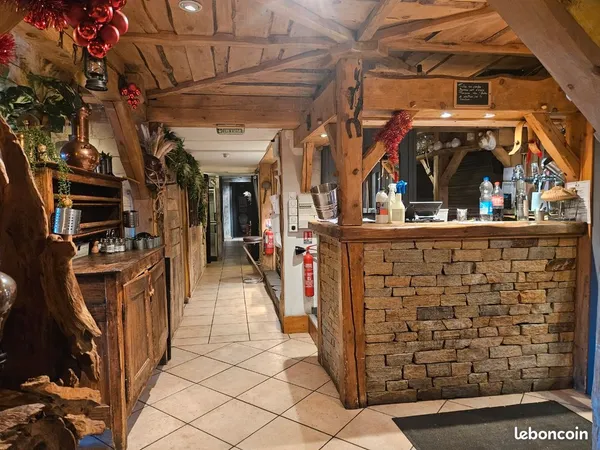 Restaurant en station de station de ski. 3 vallées