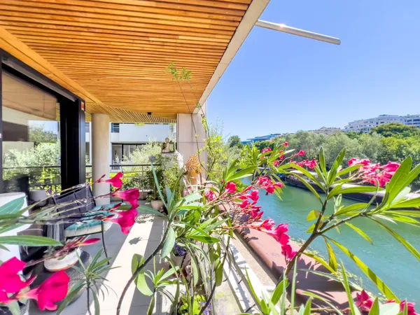Appartement moderne 4P (T4), 113m2 + terrasse 27m2