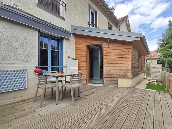 Vends rez-de-jardin au calme et en excellent état - 79m²