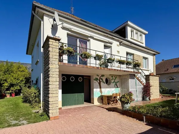Maison 8 pièces 159 m²