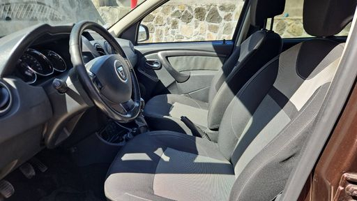 Dacia Duster 1.5 Blue dCi 115 - Black Touch – 2017 – 109198 km – Diesel – Boîte Manuelle — photo 17
