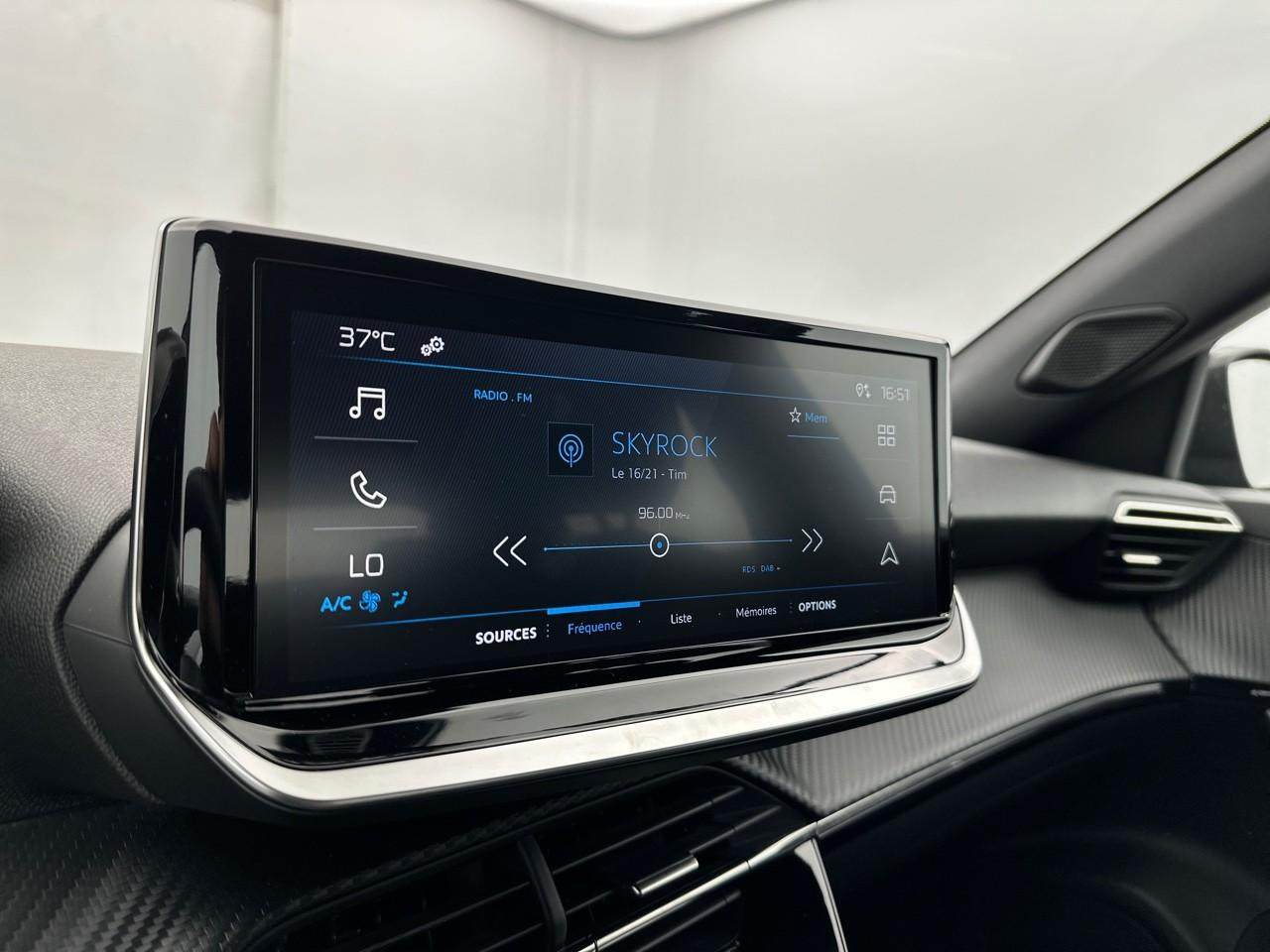 Peugeot 2008 100 s&s bvm6 style — photo 22