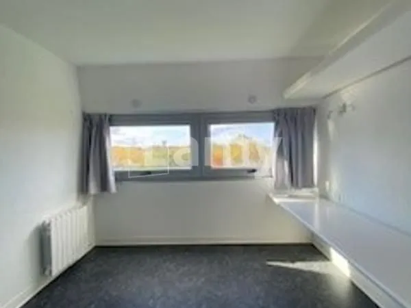 Studio 1 pièce 18 m²