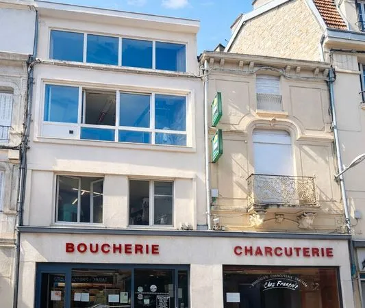 Immeuble 15 pièces 449 m²