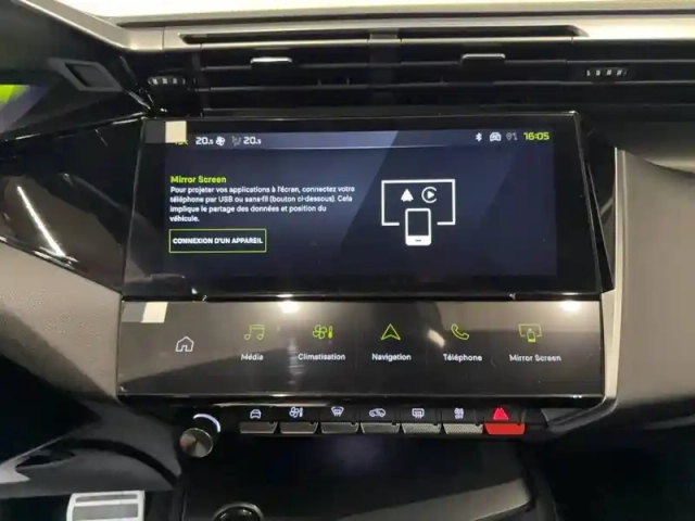 Peugeot 308 phev 225 e-eat8 — photo 14