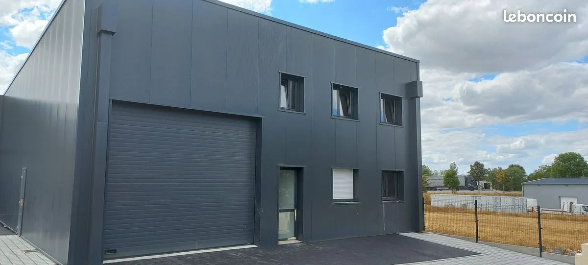 Photo 1