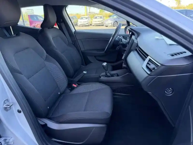 Renault Clio tce 90 — photo 13