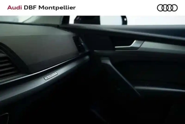 Audi Q5 50 tfsie 299 s tronic 7 quattro business executive — photo 10