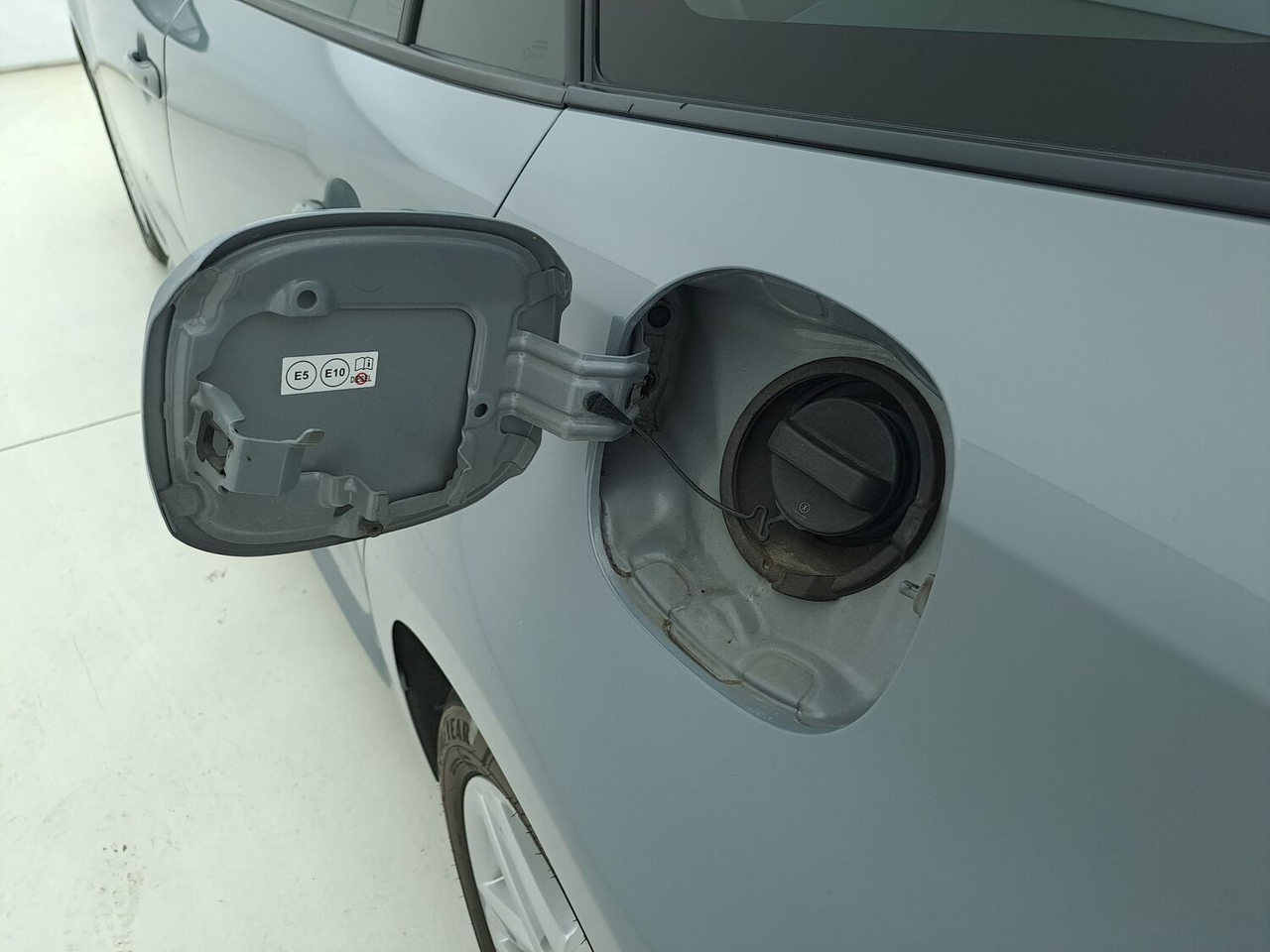 Toyota Corolla Touring Sports — photo 21