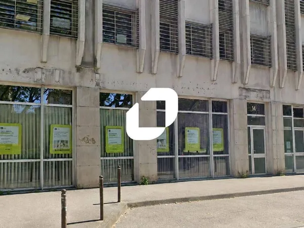 Bureaux 232 m²