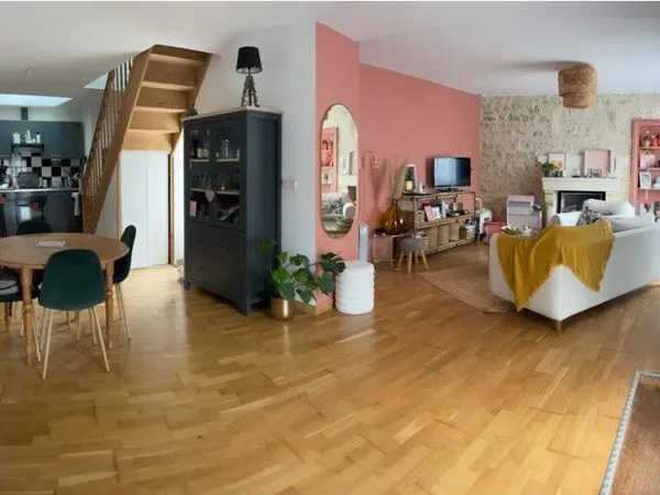 Maison de charme T3 - 89 m² avec cour privative - Boutiers-Saint-Trojan