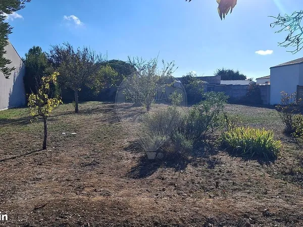 Terrain 808 m² Nieul Sur Mer