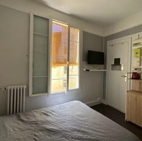 Studio 1 pièce 11 m²