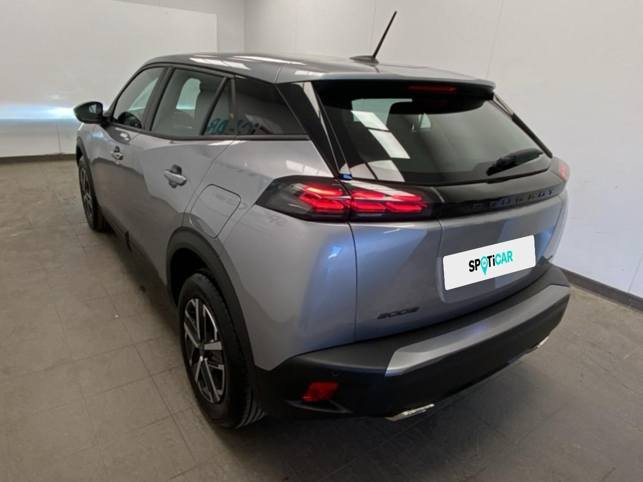 Peugeot 2008 hybrid 136 e-dcs6 style — photo 7