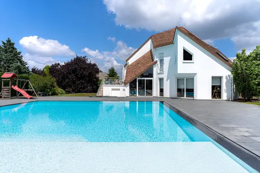 Maison 5 pièces 242 m²