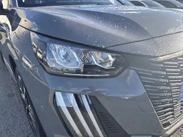 Peugeot 208 electrique 54 kwh 156ch — photo 36
