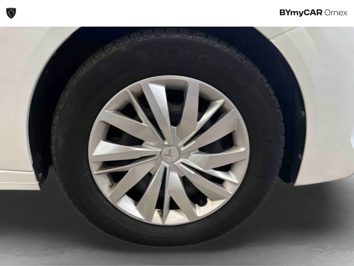 Peugeot 208 BlueHDi 100 S&amp;S BVM6 — photo 17