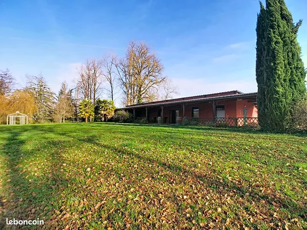 Restauration 260 m² USSAC
