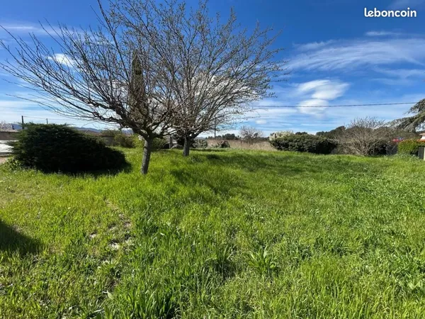 Terrain 614 m² Lauris