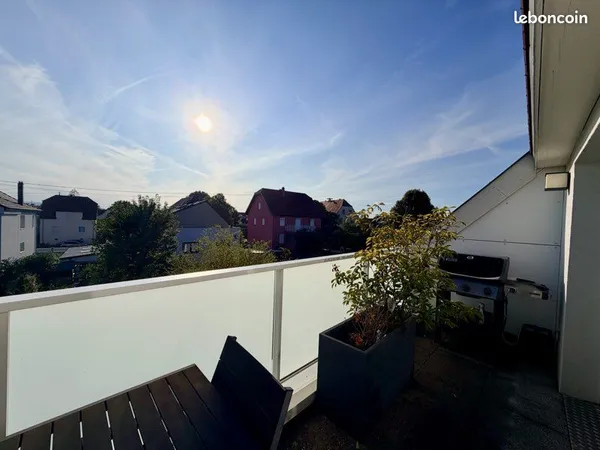 À vendre - Duplex 3 pièces avec terrasse, carport et parking - Geispolsheim Gare