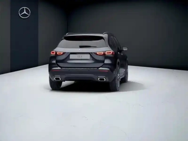 Mercedes Gla 200 d progressive line — photo 24