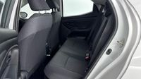 Toyota Yaris 116h Dynamic 5p MY22 — photo 13