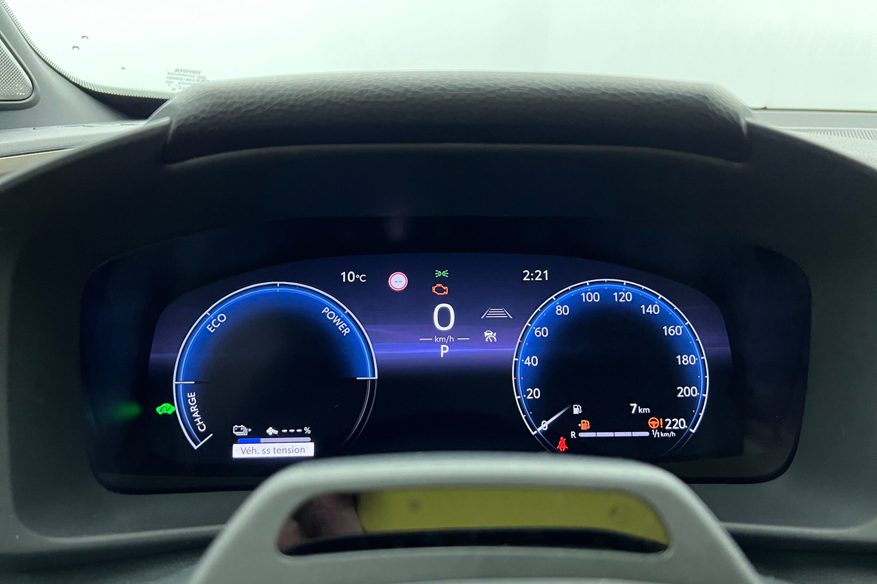 TOYOTA C-HR Hybride Rechargeable 225 — photo 9