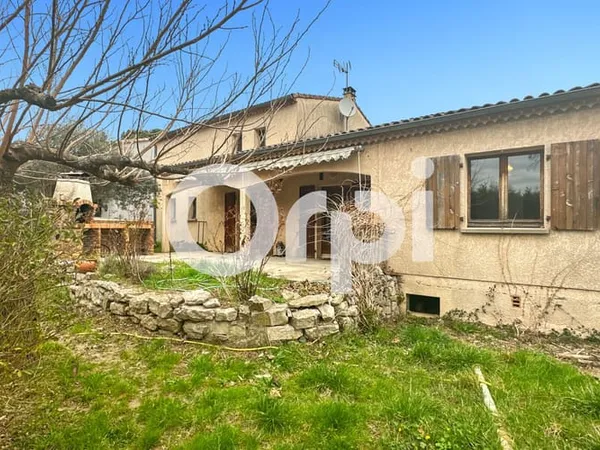 Maison 5 pièces 147 m²