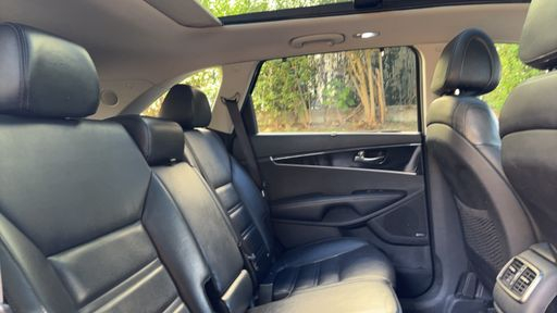 Kia Sorento 2.2 CRDi 200 AWD BVA6 - Ultimate – 2016 – 155093 km – Diesel – Boîte Automatique — photo 35