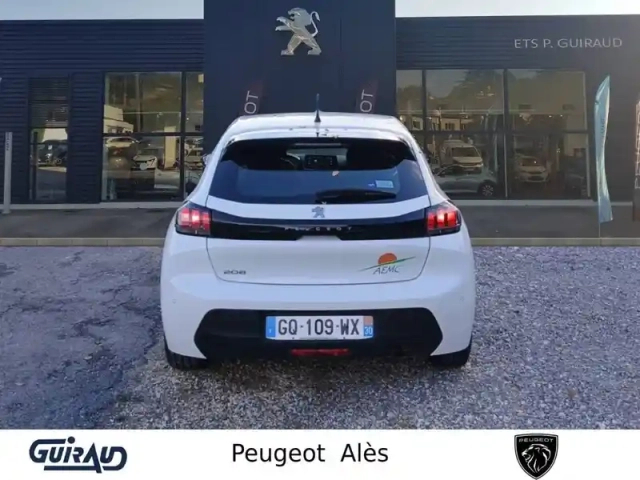 Peugeot 208 puretech 100 s&amp;s bvm6 — photo 5