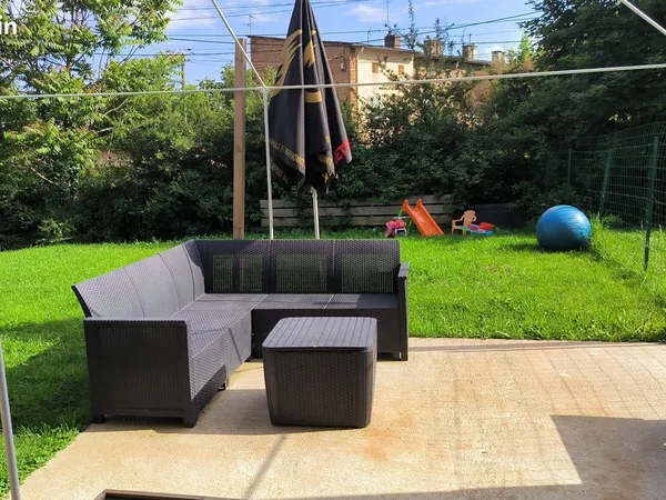Bel T3 récent avec jardin proche mairie et hopital charnay
