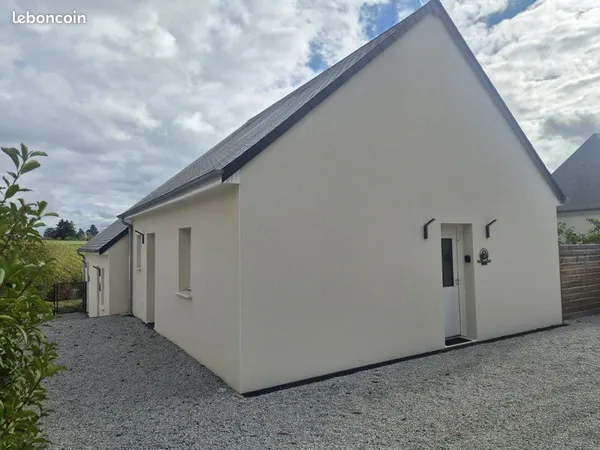 Ensemble immobilier : 3 studios de tourisme