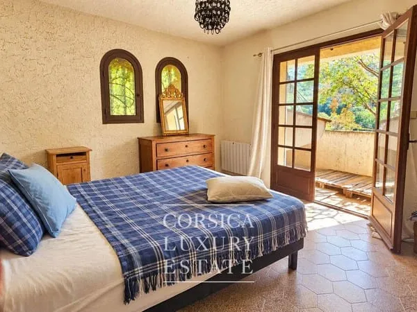 Villa 4 pièces 110 m²